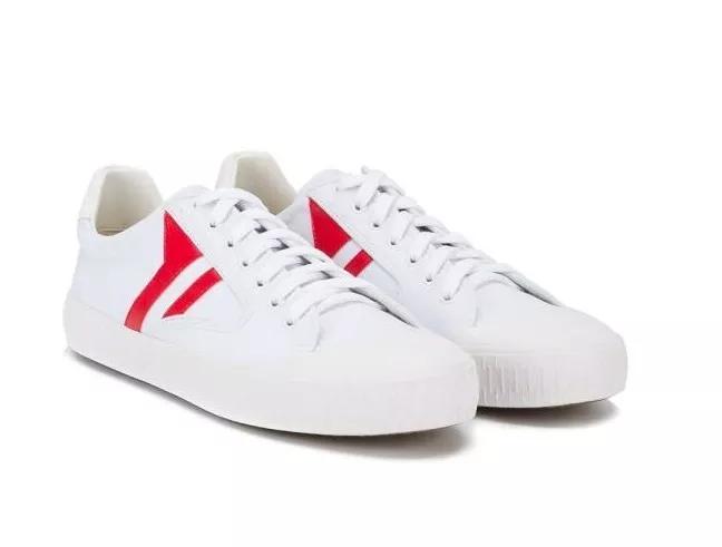 买一双平底的小白鞋,想买便宜的小白鞋怎么搜