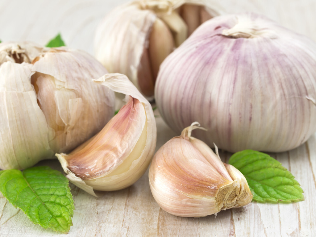 大蒜对肝病有什么害处吗,大蒜对肝炎有影响吗