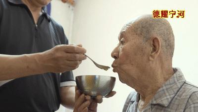 德耀中原孝老爱亲模范,德耀中原道德模范人物