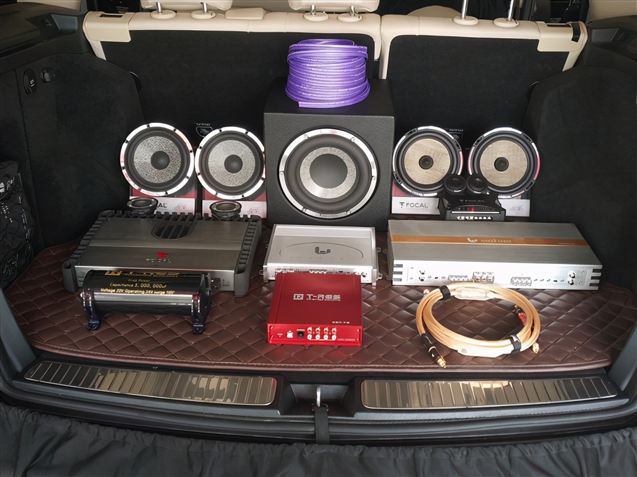 奔驰glk300改声浪,奔驰glc音响改装劲浪适配器