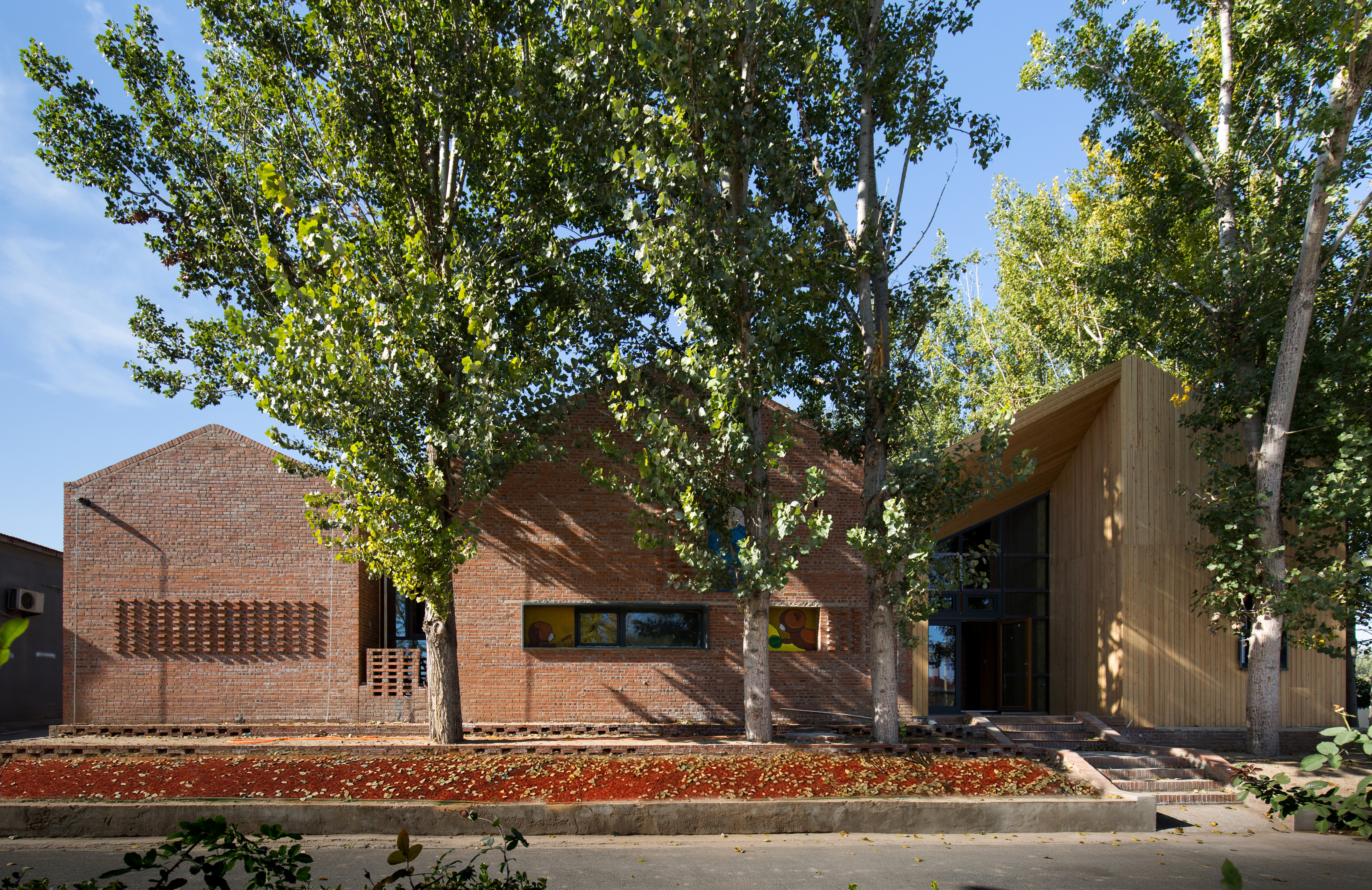 探秘零能耗小屋,探秘农村简单别墅