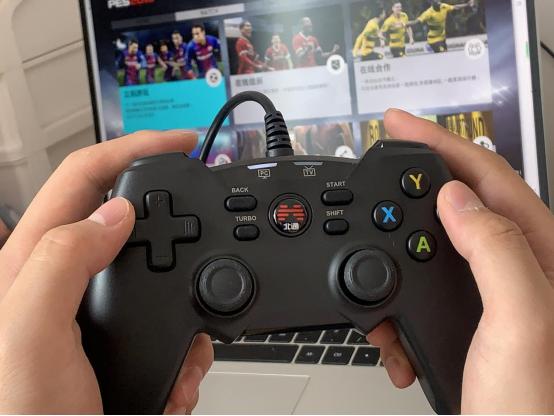 北通蝙蝠4手柄无线版续航,手柄北通蝙蝠3s99元