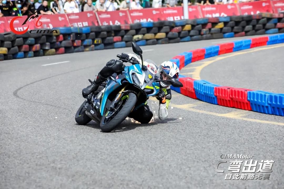 大批摩友齐聚,全国摩友重机相聚