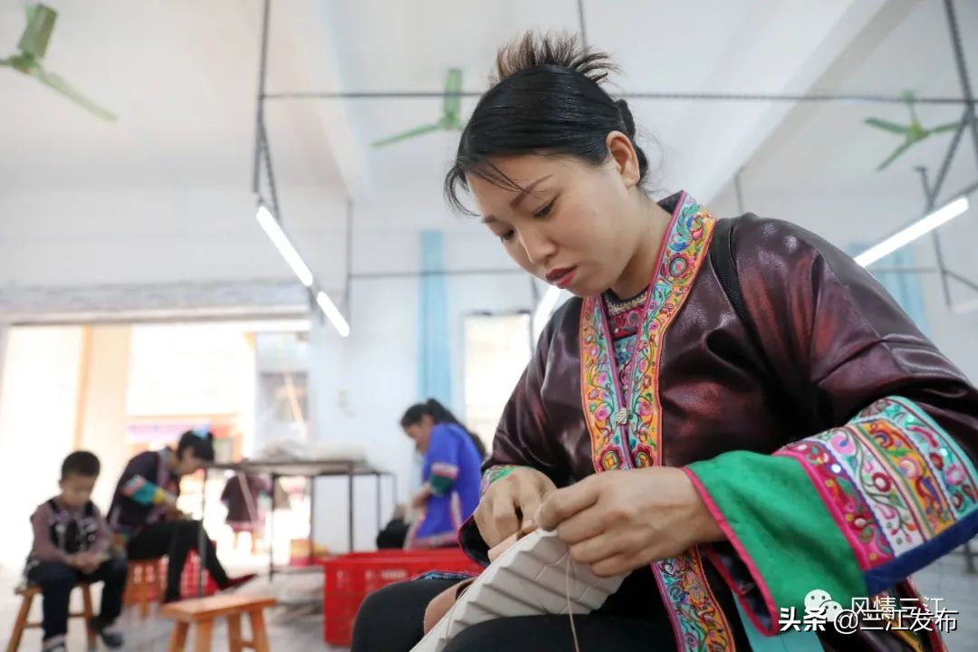 【今日新闻】4月12日《三江新闻》、*党**史学习教育、部门传真、乡镇快讯、《柳州日报》三江专版