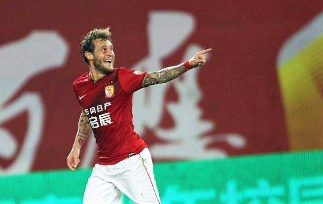 昔日恒大“天体之帝”狂赞中国，直言在他心中是最美，妻子是华人