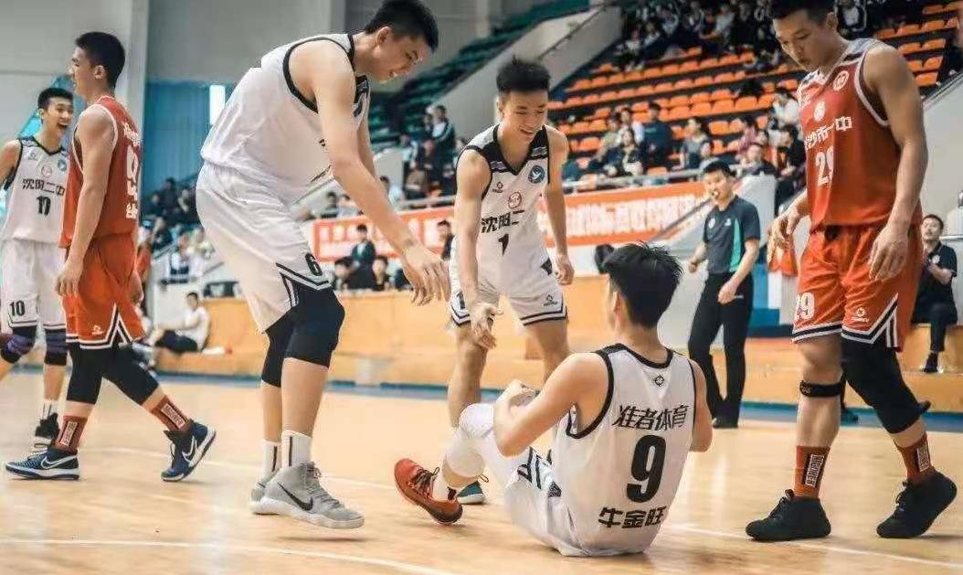 辽篮狂胜川篮47分郭艾伦32分,辽宁男篮狂胜25分