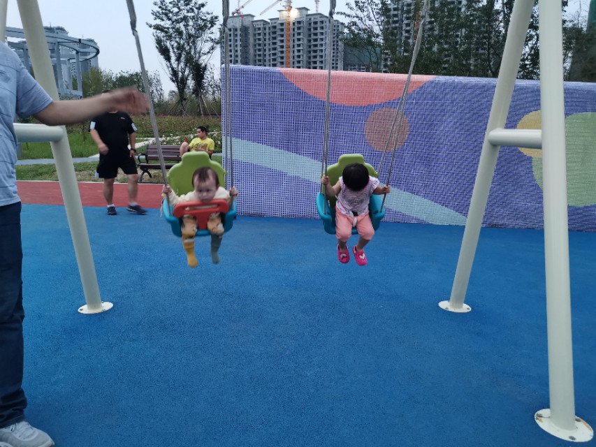 宝宝周岁送什么礼物好实用的,大家给孩子准备什么礼物