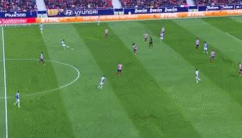 武磊队友不传球,武磊的技术特点和进球能力分析