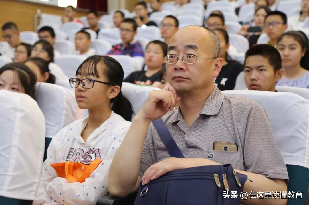 乌鲁木齐最好的十所高中,新疆各地州中学排名前十的学校