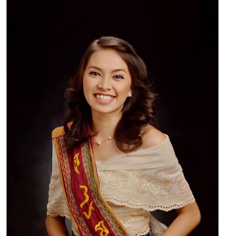 大学生毕业穿的袍子是什么,大学毕业穿的袍子分别代表什么