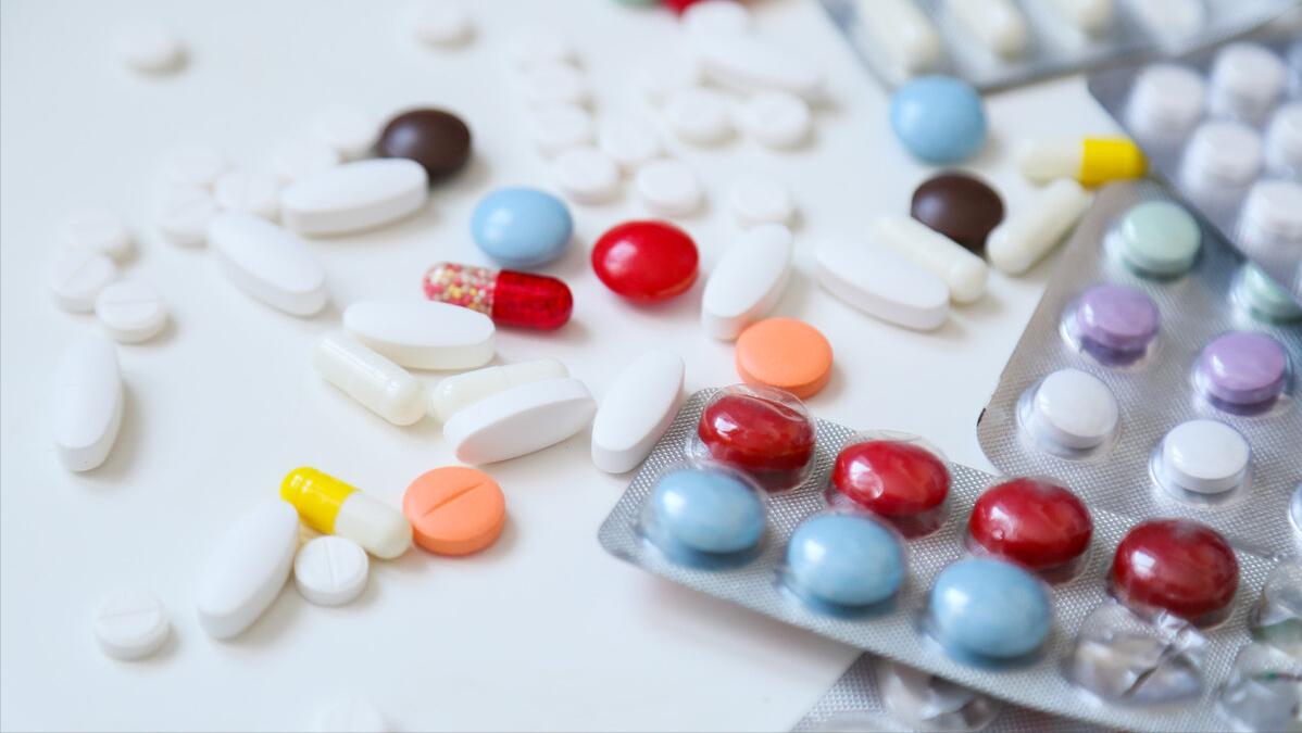 10余名医生被判刑,医师过量开药被处罚