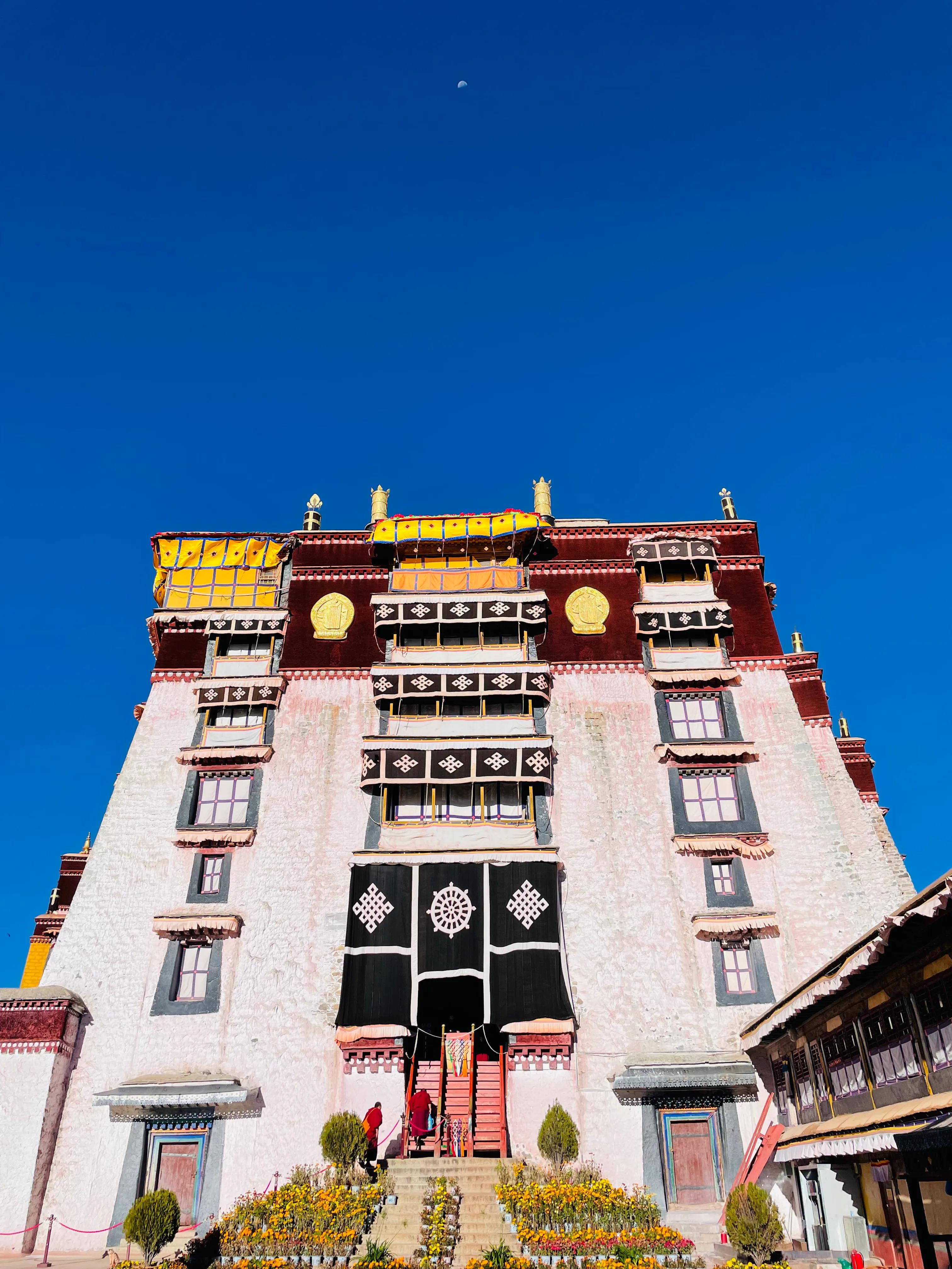 藏西秘境布达拉宫,西藏布达拉宫简介