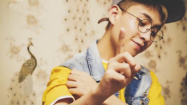 上半年最火的四大中文歌,最近最火的却不知道名字的四首歌