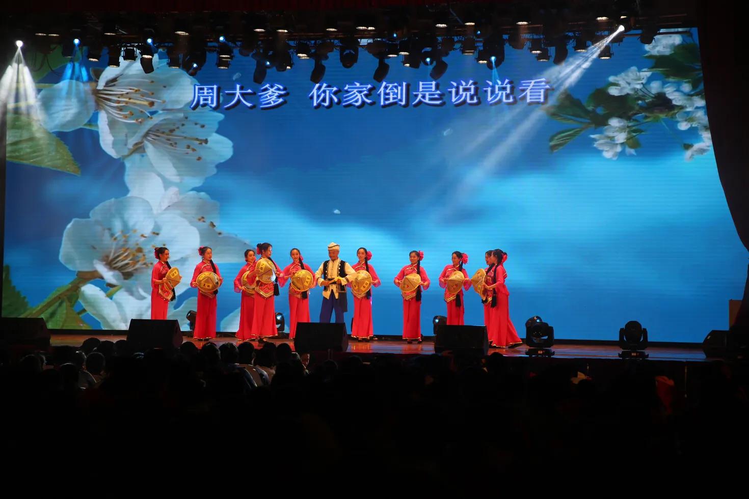 昆十中:新年音乐会唱响求实梦!青*梦春**!