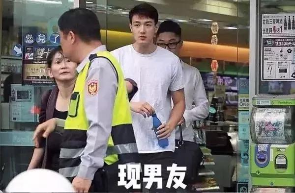 萧亚轩当之无愧的天后,萧亚轩从小美到大