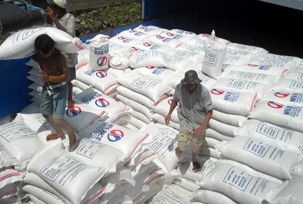 搬起石头砸自己的脚?越南暂停向中国出口大米,自己却损失惨重