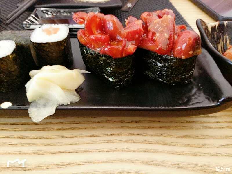 在这里也能吃到法式甜品,在这里也能吃到重庆味道