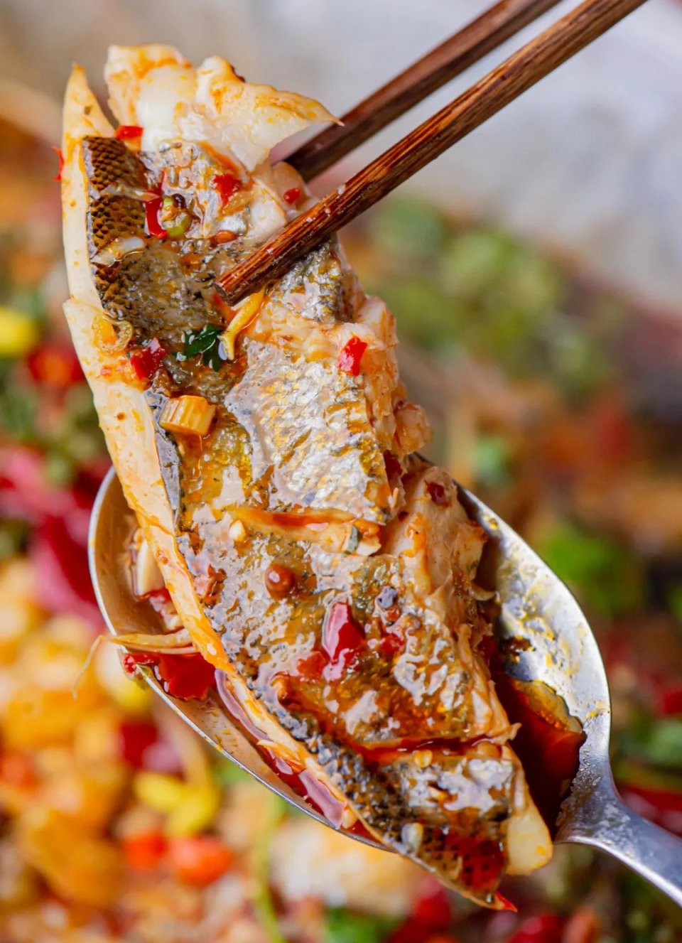 一年能卖出300万串羊肉串,摆摊卖羊肉串一年赚500万