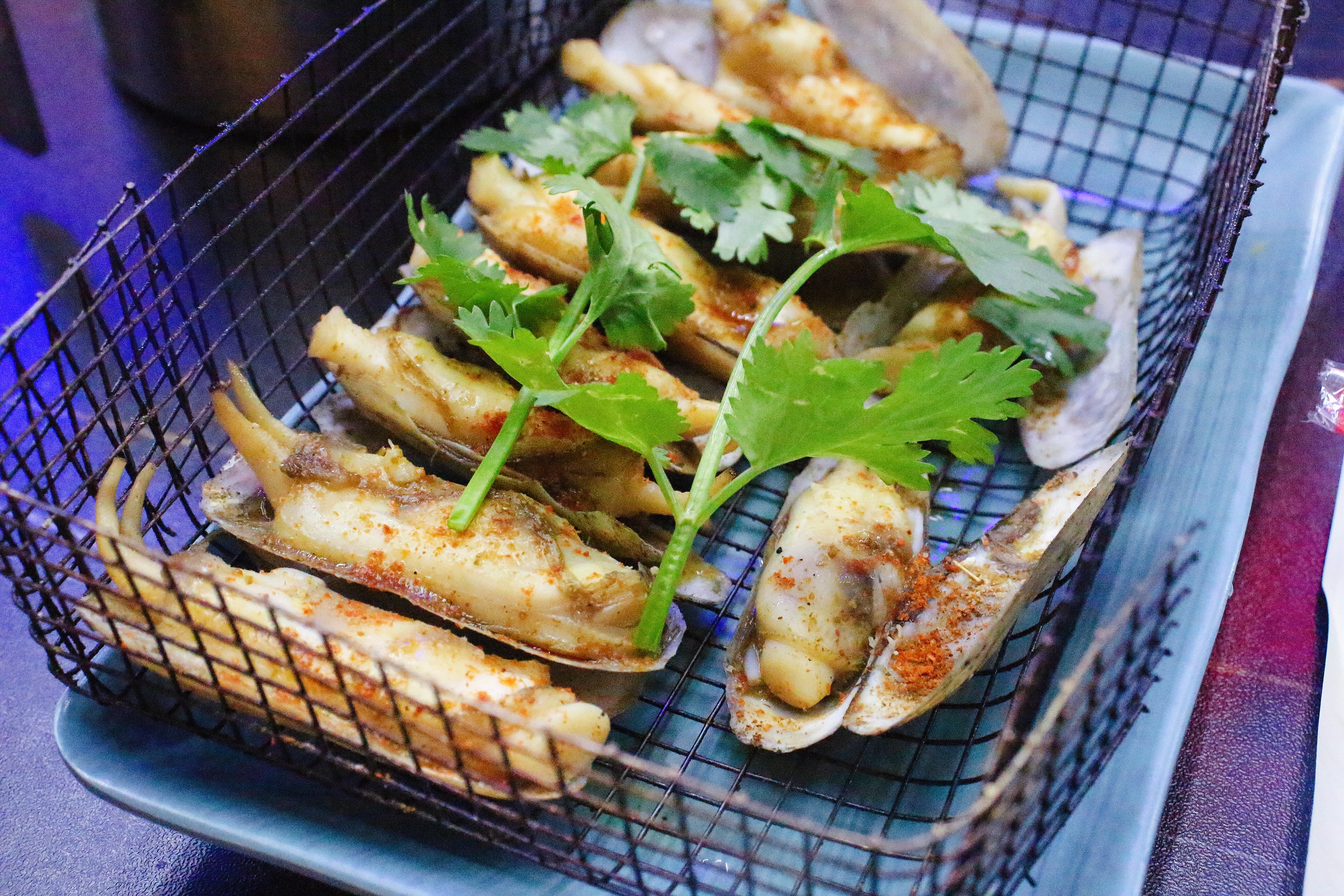 在厦门的粤菜,厦门有一家很好吃的海鲜店在哪里