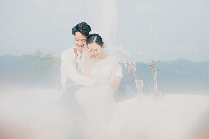 拍婚纱照的正确姿势图,拿书本拍婚纱照姿势