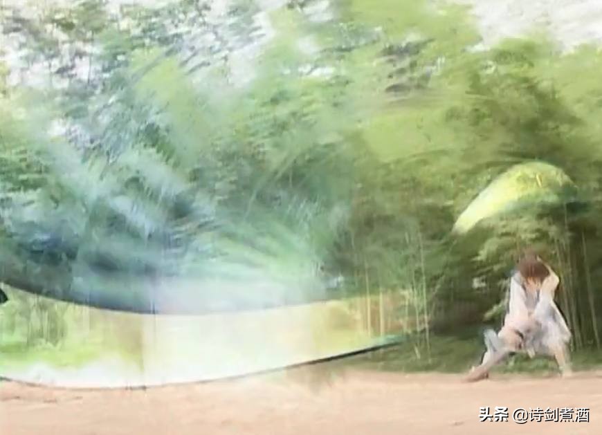 剑成四海少敌兵，三尺白雪丈八废：刀剑谁更厉害，看完不再纠结