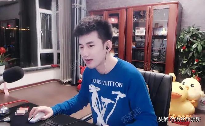 阿哲开爵位,阿哲直播第一天