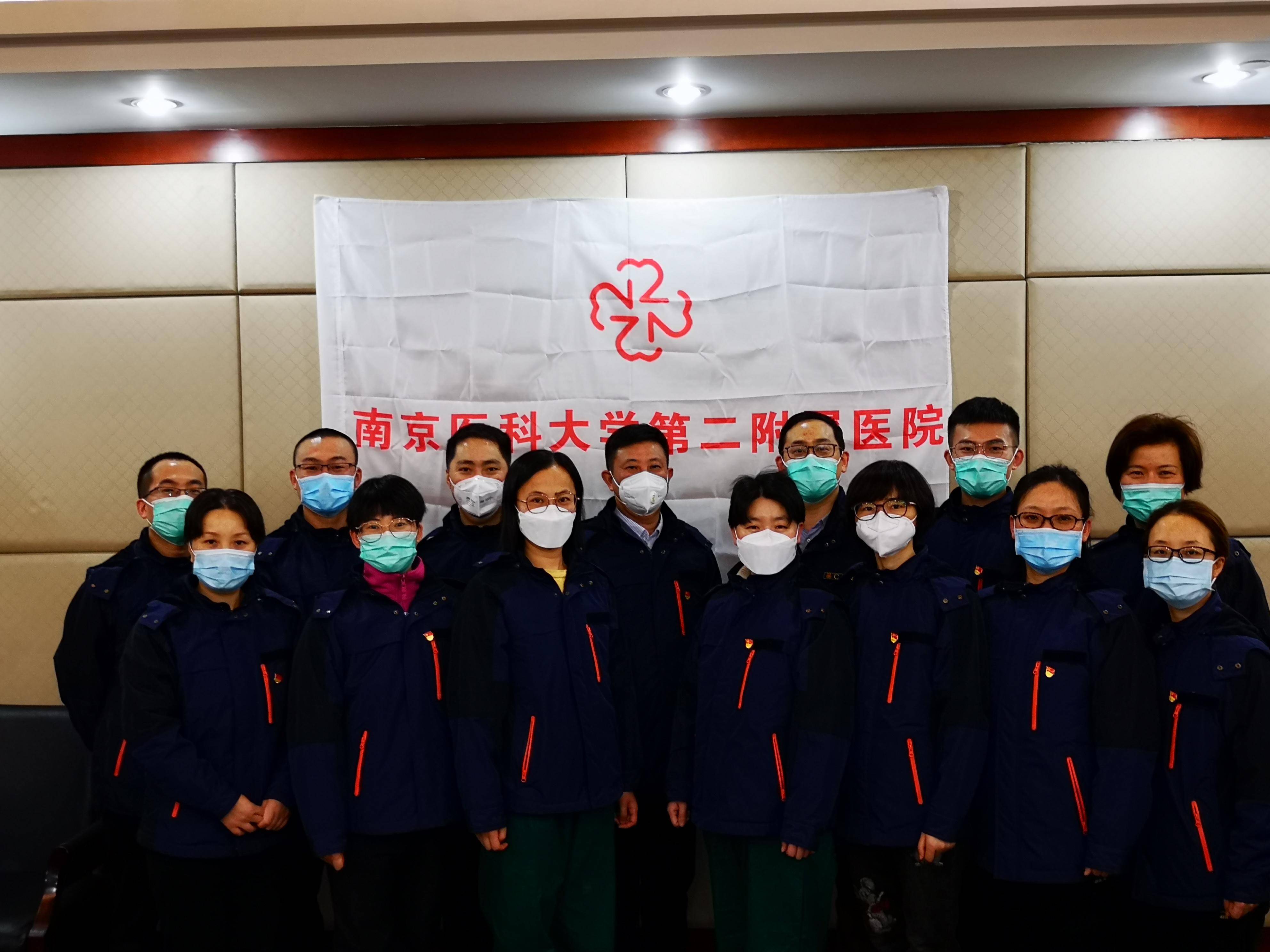 闄嗗啗鍐涘尰澶у鎶楀嚮鐤儏鏀彺姝︽眽,鎻撮剛鍖荤枟闃熸箹鍖椾繚鍗垬