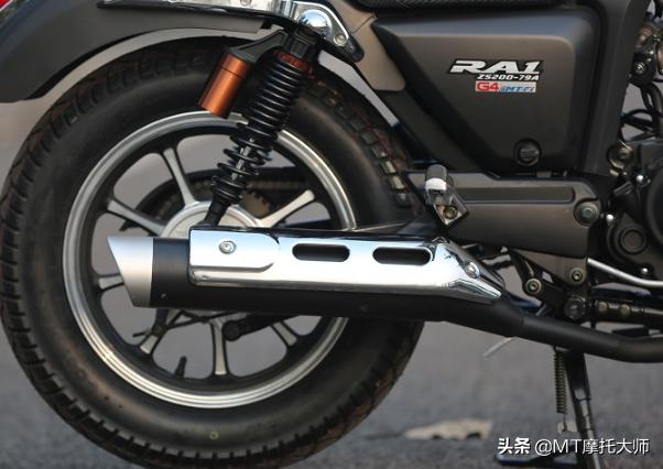 这款车售价8980元，搭配电喷动力，国产摩旅巡航太子，续航500km