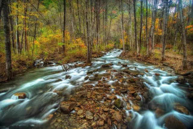 比九寨沟还漂亮的景点,比四川九寨沟更美的地方
