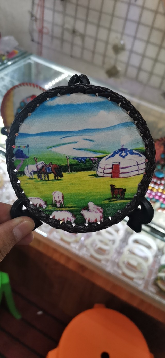 人生这条路再难也要永远活着,人要往前看励志前行的句子