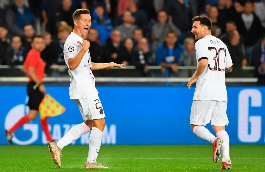 欧冠巴萨不敌大巴黎,欧冠巴萨惨败巴黎