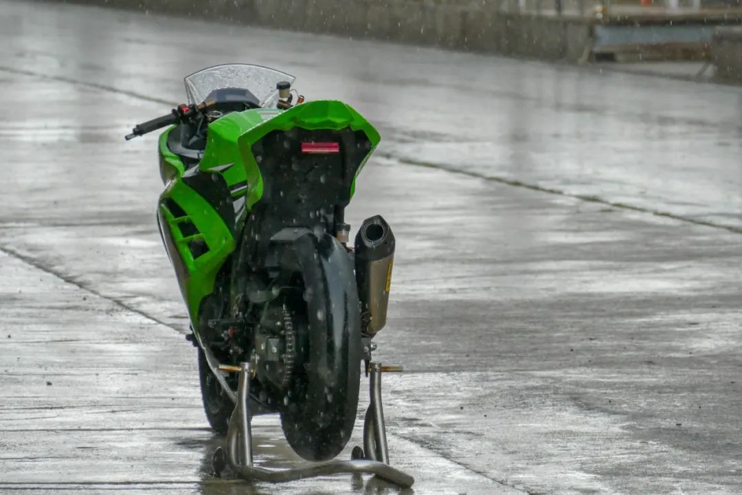 从赛道到街道尽享驾驶乐趣,从赛道到街道