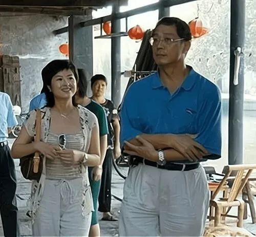 离开央视的四位主持人现状,54岁离开央视主持人有哪些