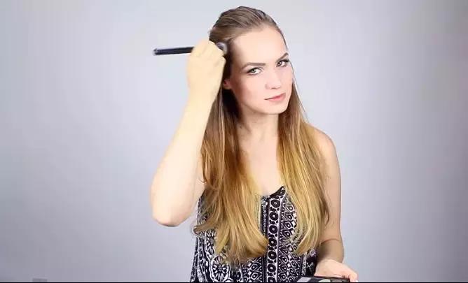 脸大头发卷发际线高怎么化妆,方圆脸脸大戴眼镜怎么化妆好看