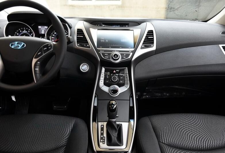 20万公里的现代朗动还值得买吗,16年10万公里的现代朗动值得买吗