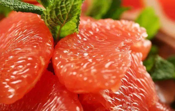 二十秒内喷完改善油性皮肤,头发一秒变蓬松喷雾