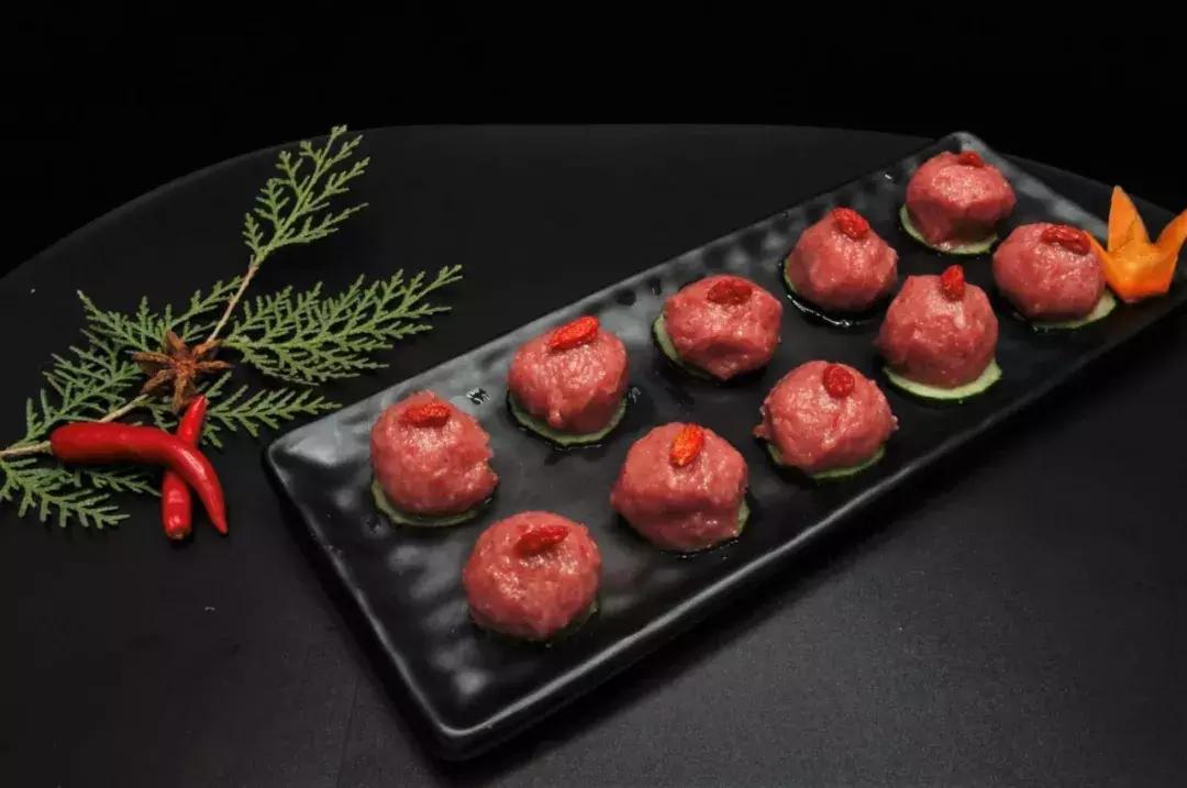 听说屯里有一家正宗潮牛，隔着屏幕也能闻到牛肉的香气