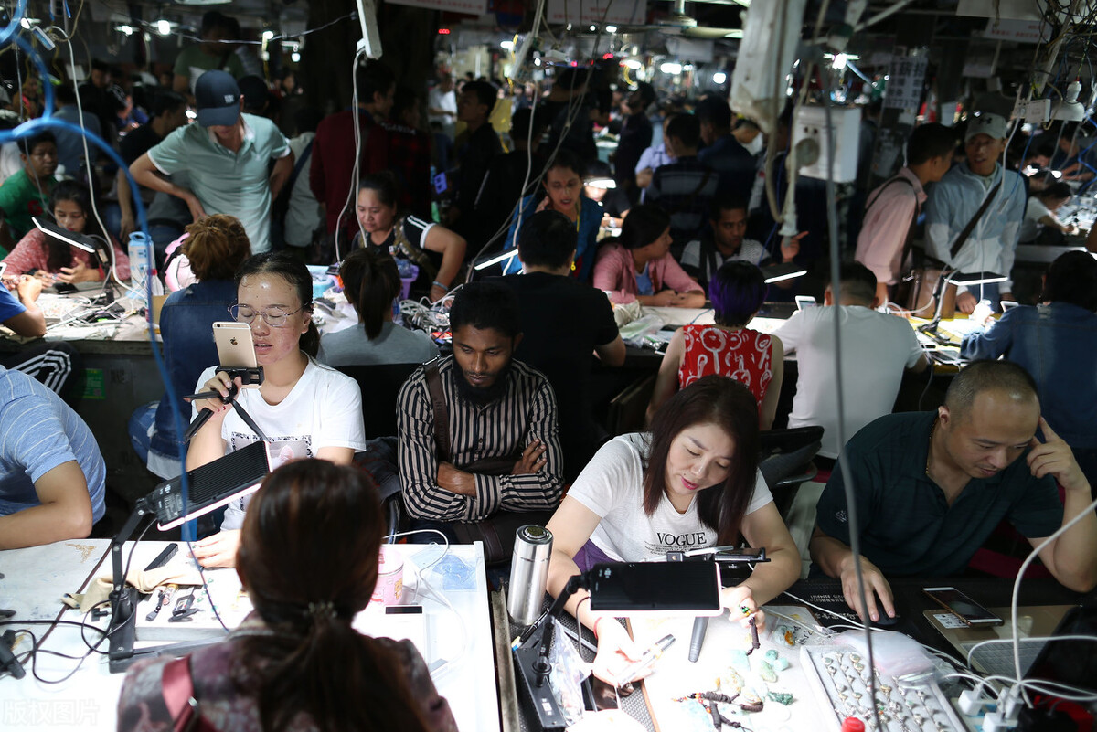 直播间的玉石那么便宜是真的吗,为什么直播间玉石价格差别这么大