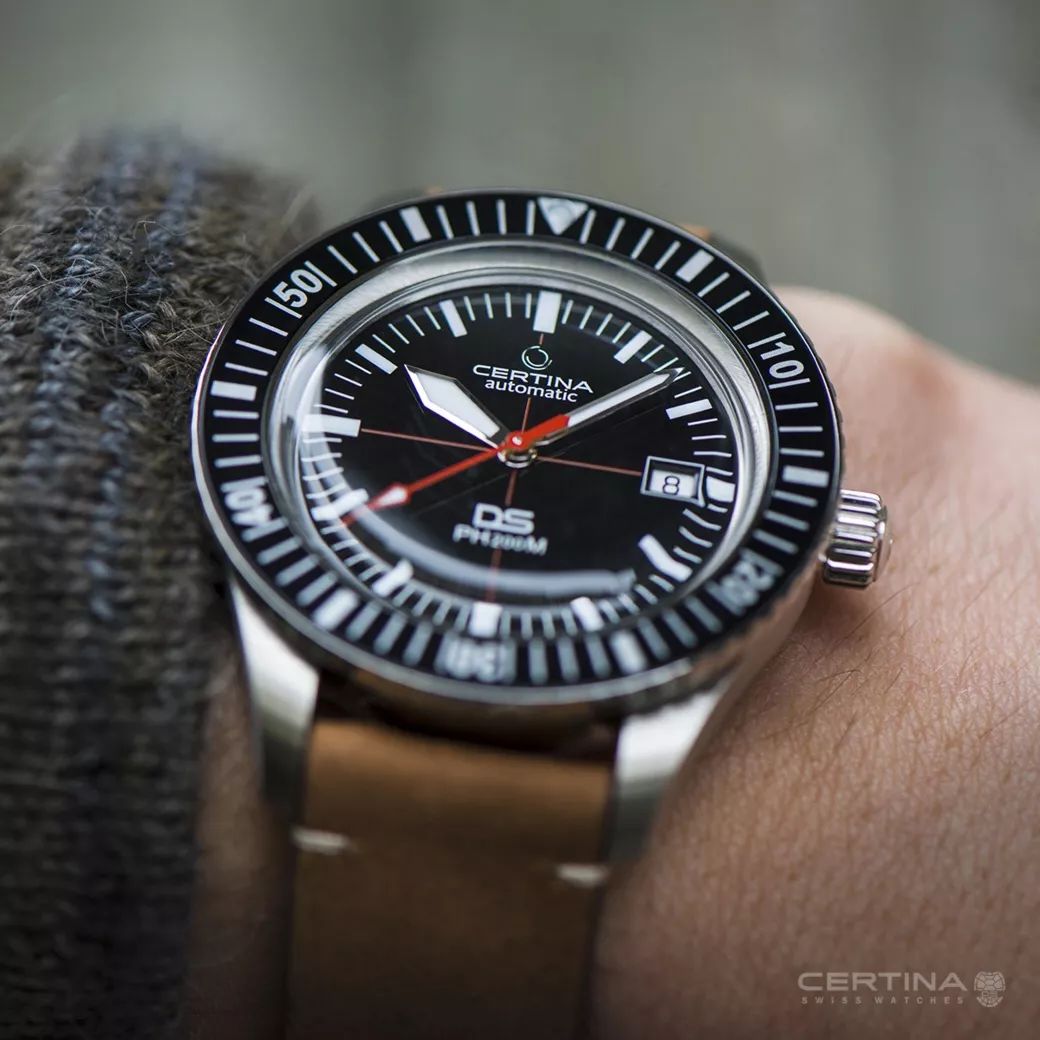 1.76版复古传奇不充钱版本,不花钱复古传奇