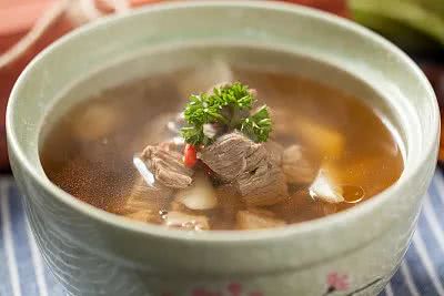 春天煲什么汤清热最好吃,夏季必不可少的广东靓汤清热润肺