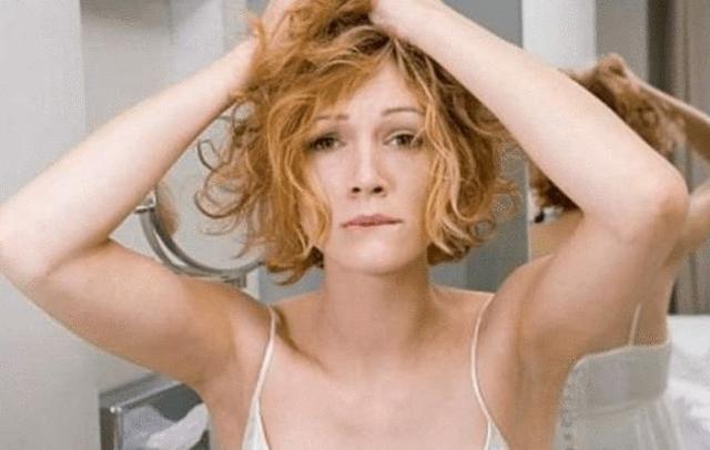 月经即将离开时，会给身体发出3个暗示，女性可以提前了解一下