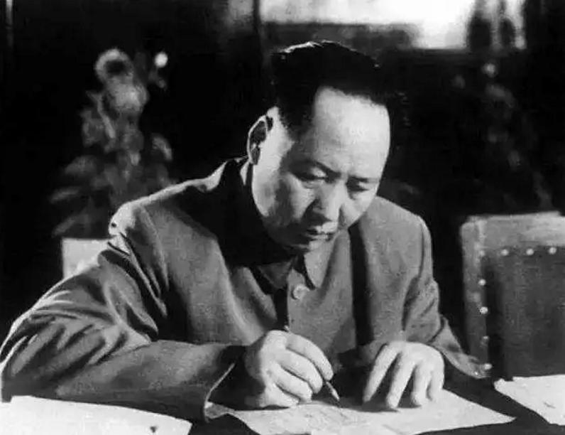 毛*东泽**向全世界展示：一个读书人最高的境界和成就