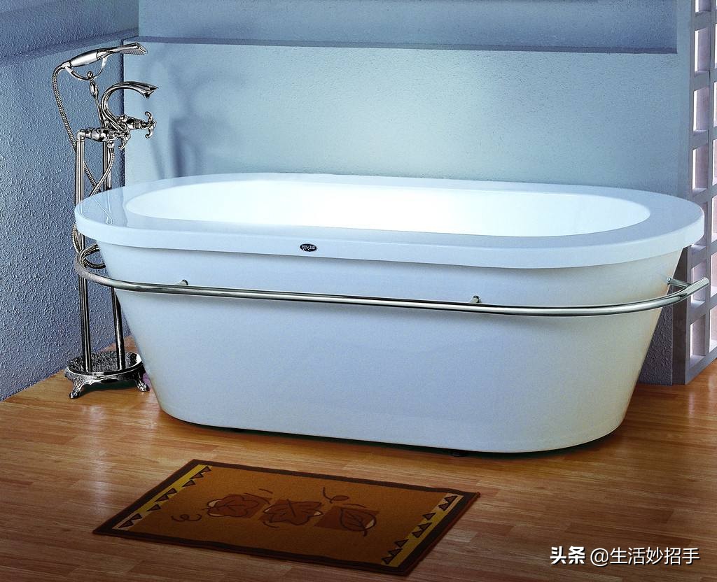 浴缸款式怎么选择,如何选择浴缸款式