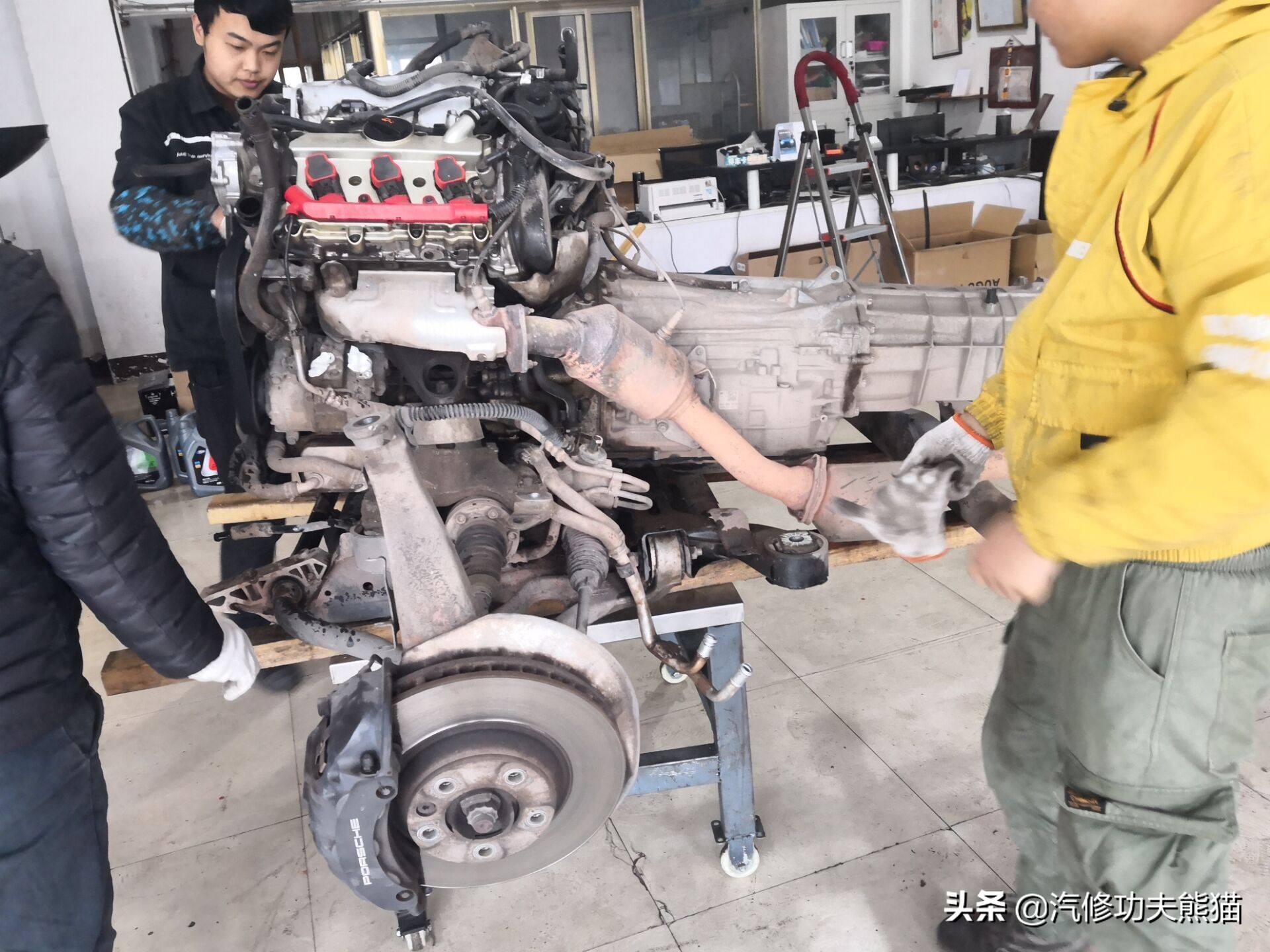 2020款保时捷卡宴s烧机油吗,保时捷卡宴免拆治理烧机油靠谱吗