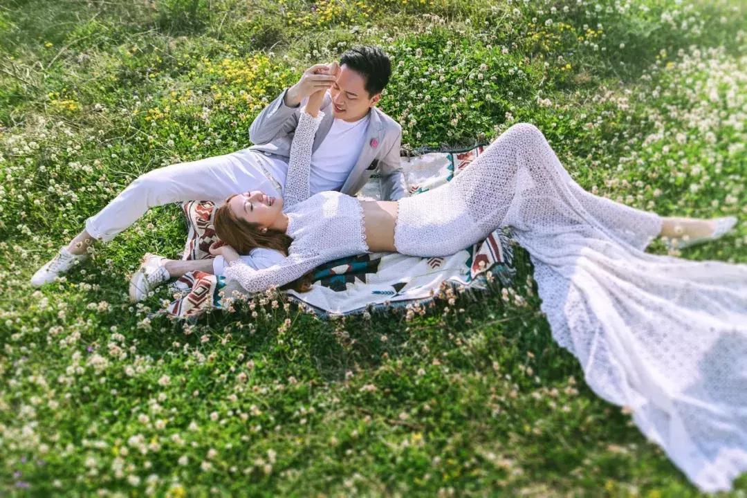 一定要和喜欢的人去丽江,有喜欢的人真好原唱完整版