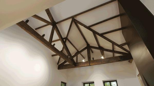 外国夫妻住老洋房,跨国夫妻住200平