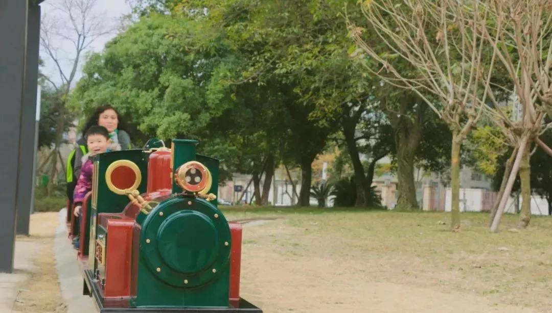 皮划艇竞速赛,成都江滩公园皮划艇