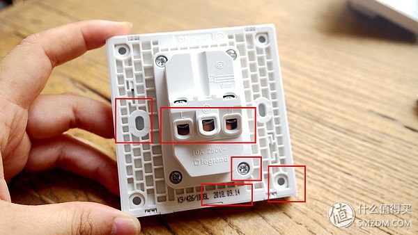 无边框开关插座,无边框开关插座拆解