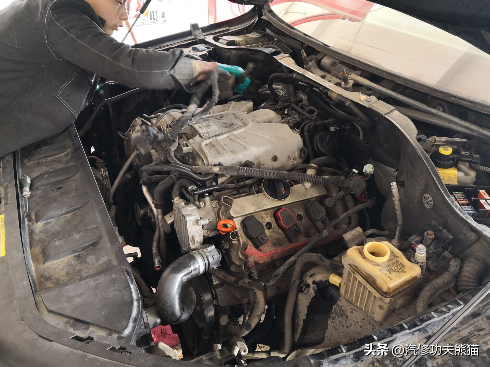 只因修烧机油却被人修到残废！4S拒修！一台奥迪Q7的重生路