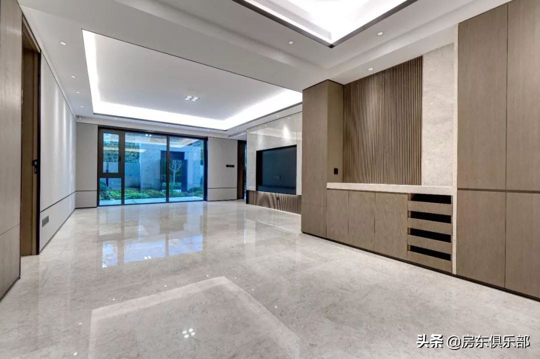 北龙湖一个多亿的豪宅,北龙湖豪宅一楼带院